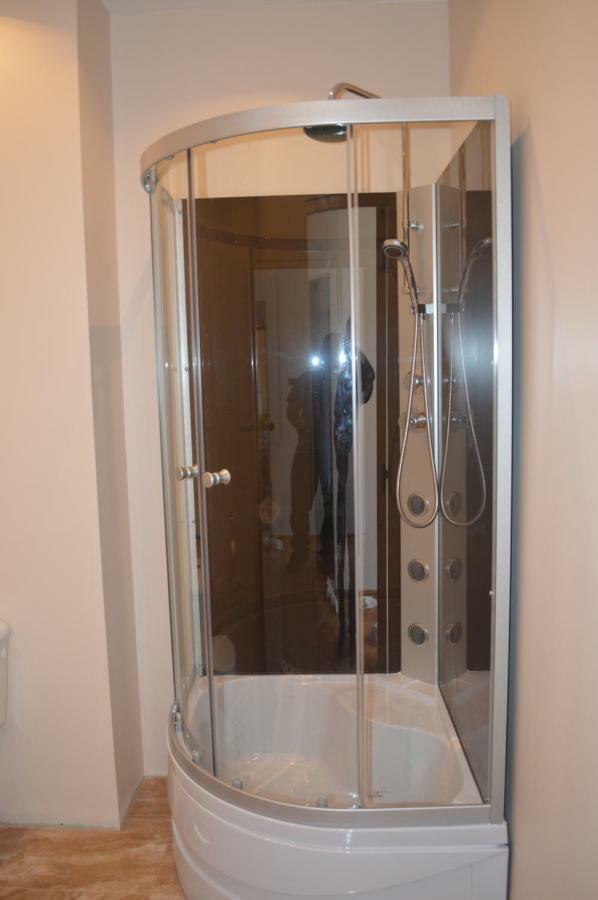 Apartamenty Rownia Ustrzyki Dolne Ngoại thất bức ảnh