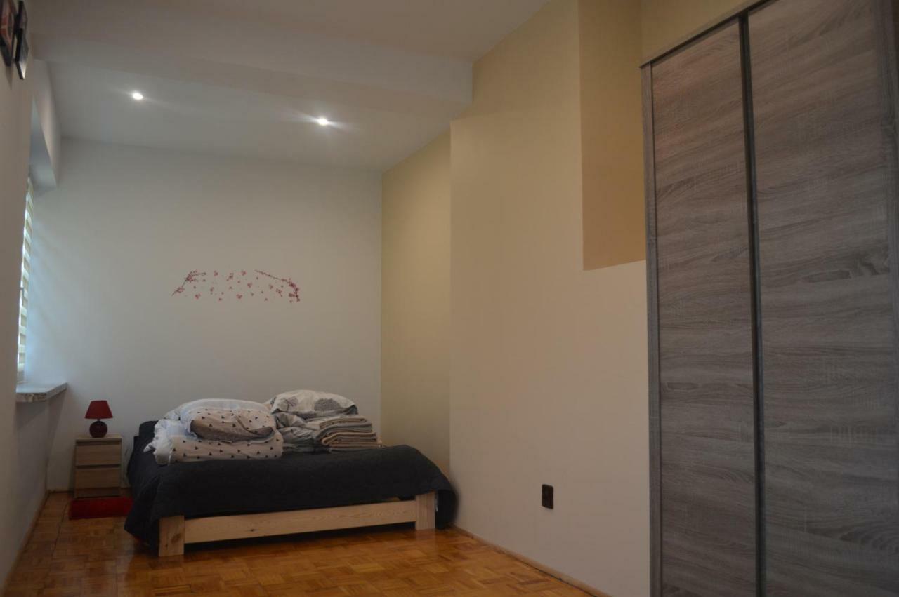 Apartamenty Rownia Ustrzyki Dolne Ngoại thất bức ảnh