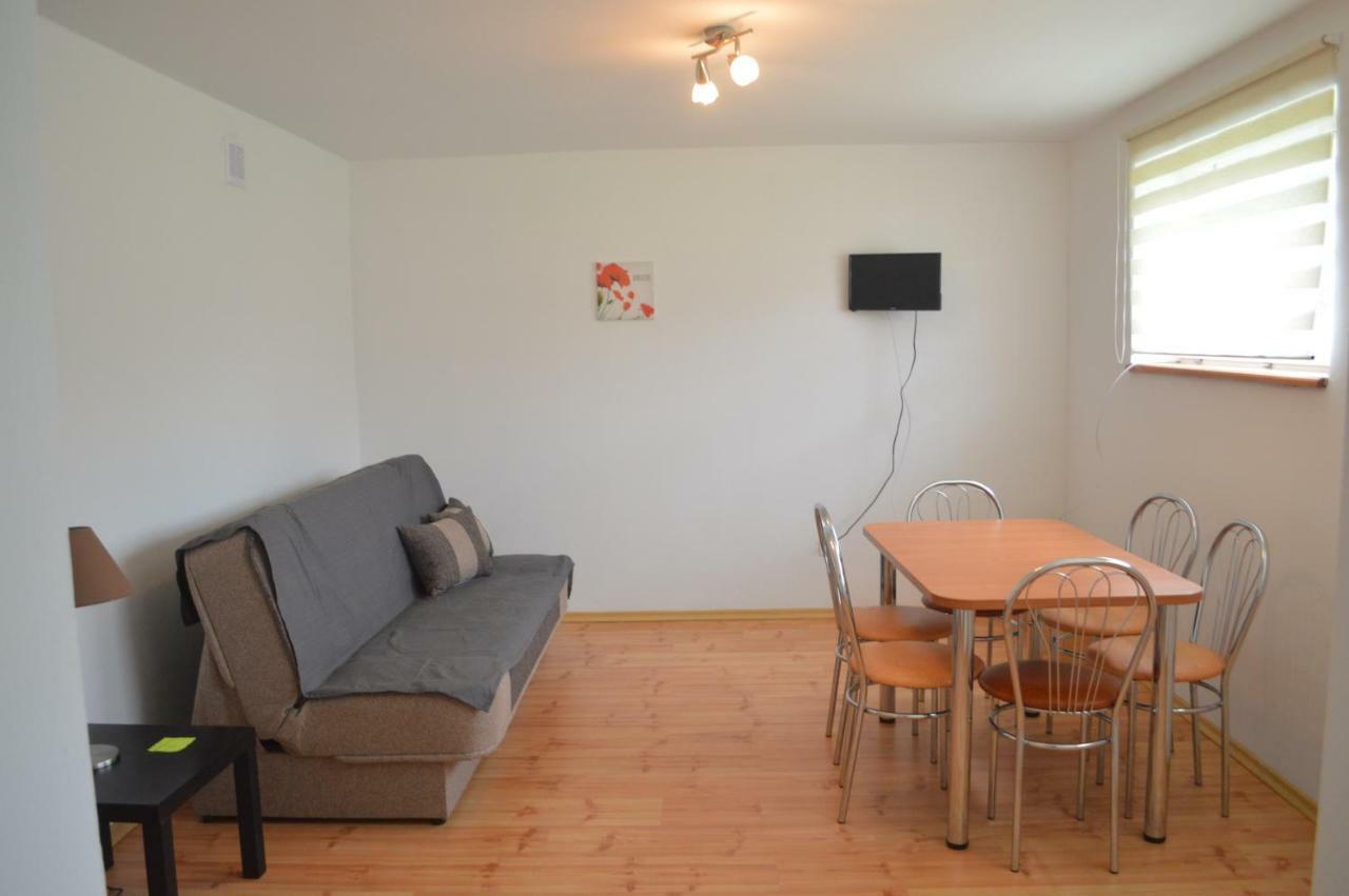 Apartamenty Rownia Ustrzyki Dolne Ngoại thất bức ảnh