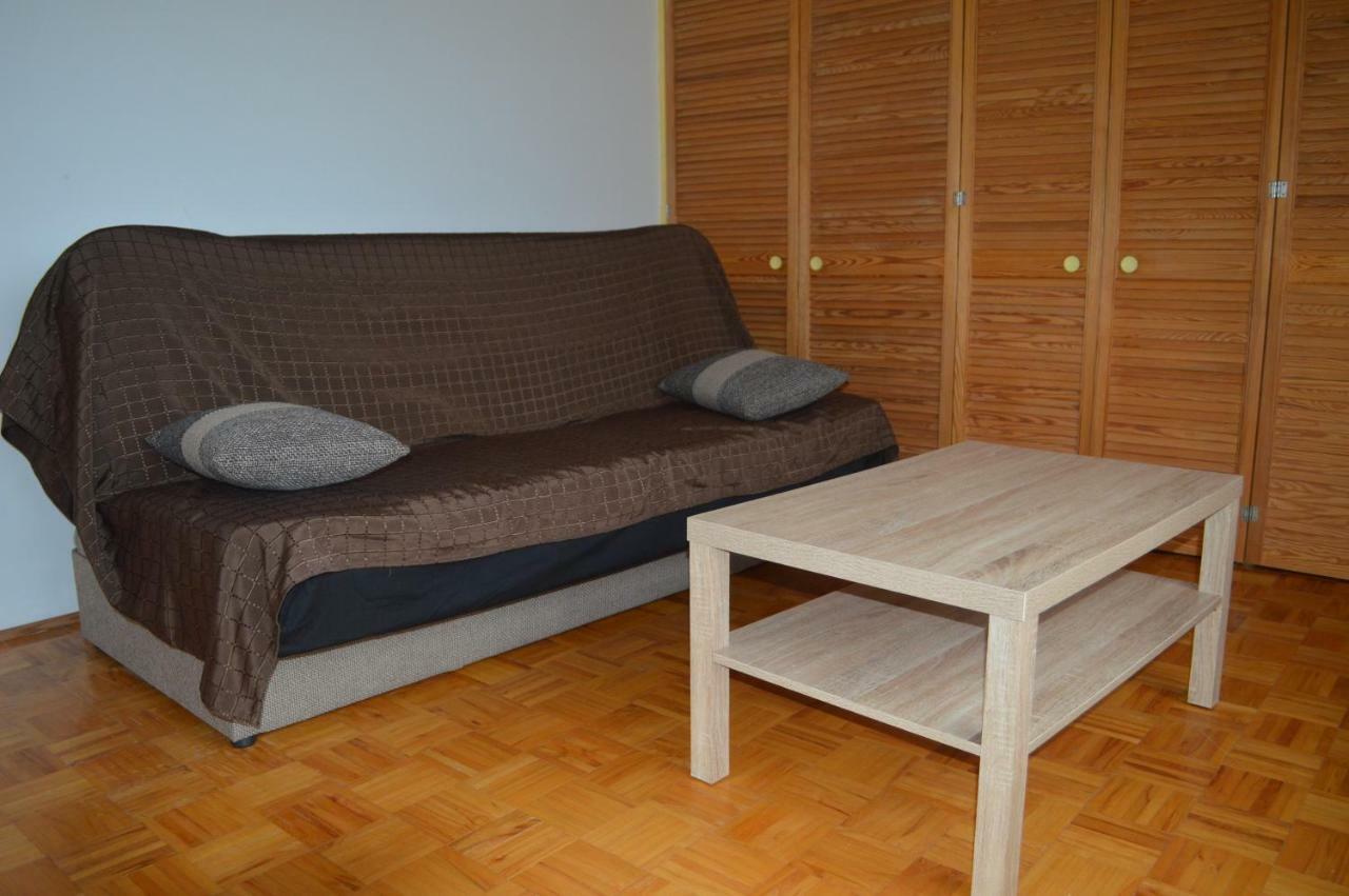 Apartamenty Rownia Ustrzyki Dolne Ngoại thất bức ảnh